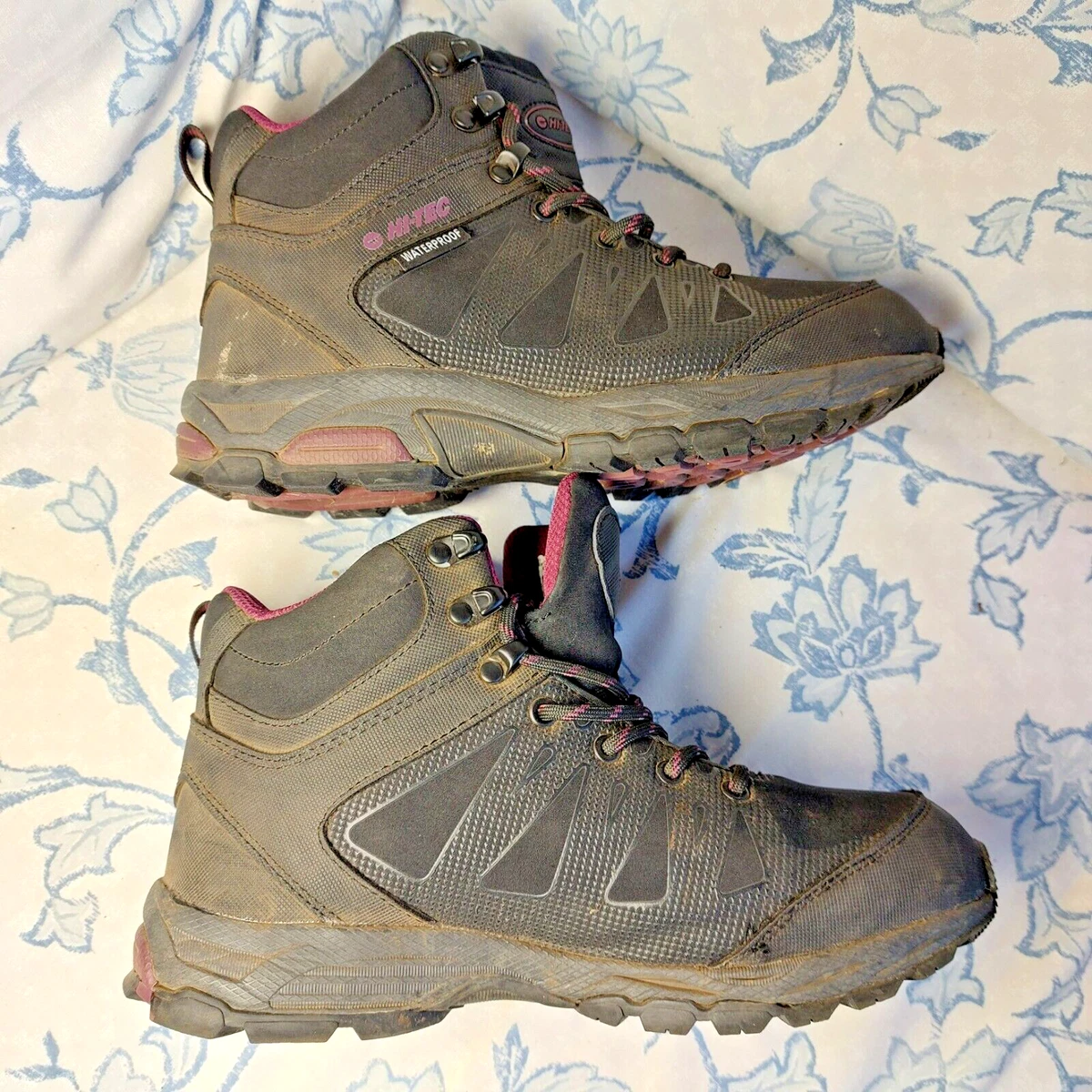Womens hiking clearance boots size 5