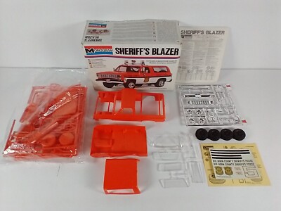 Sheriff's Blazer Chevrolet K-5 4x4 Blazer Monogram 1:24 Model Kit # 2249