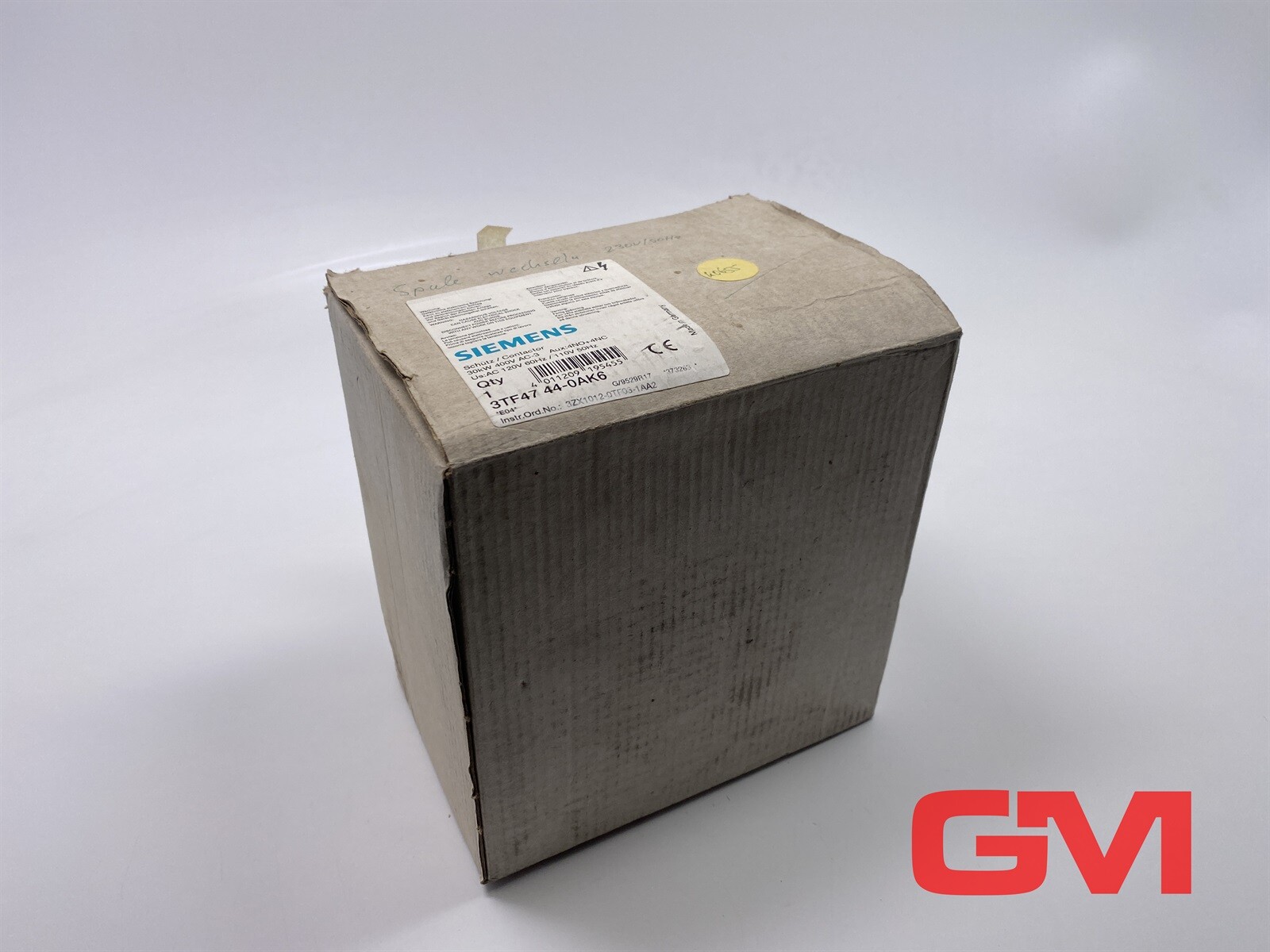Siemens Contactor 3TF4744-0AK6 AC 120V 60Hz / 110V 50Hz 4NO+4NC