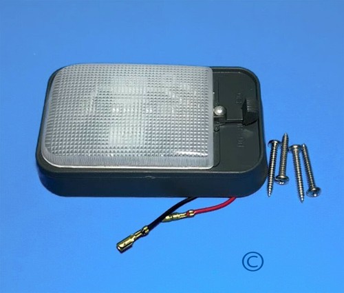 Interior Dome Light Lamp For Toyota Hilux LN85 LN147 Pickup 1989-2004 – Zoparts TT-035 – Front Room Lamp