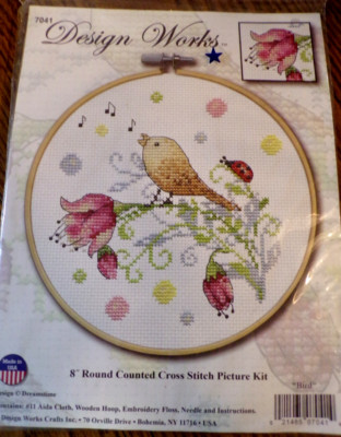 SU25 NEW DESIGN WORKS ''BIRD'' #7041 8'' ROUND COUNTED CROSS STITCH KIT