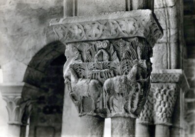 AK Tempel Stil Schwarz-Weiß Artefakt Schrift Skulptur Kunst Fassade AA12095