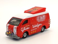 Takara Tomy Tomica No.113 Toyota HIACE Glico Wagon 2018 Toy Car Discontinued