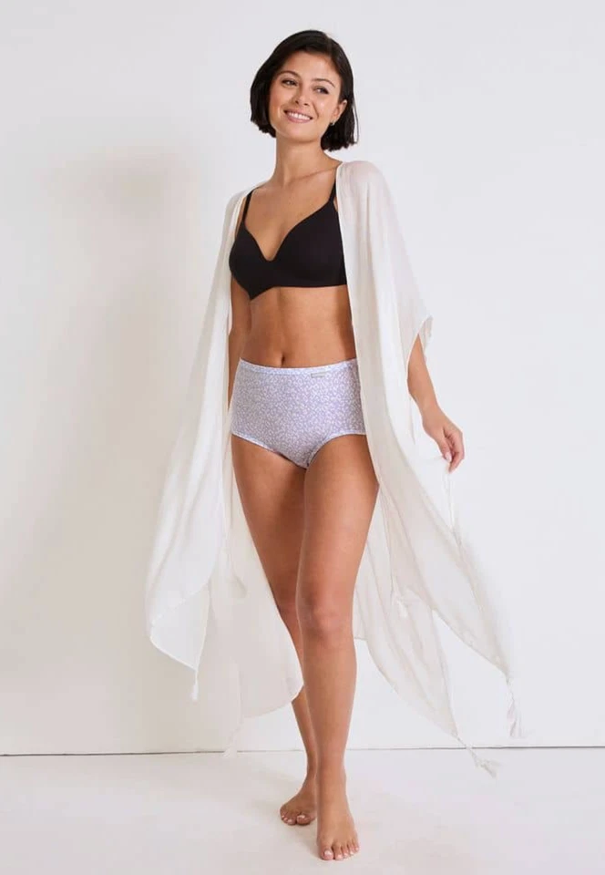 Women's Supersoft Jockey 3-Pack Briefs Soft & Comfy -Leopard Print / Violet Veil - Image 4 of 4