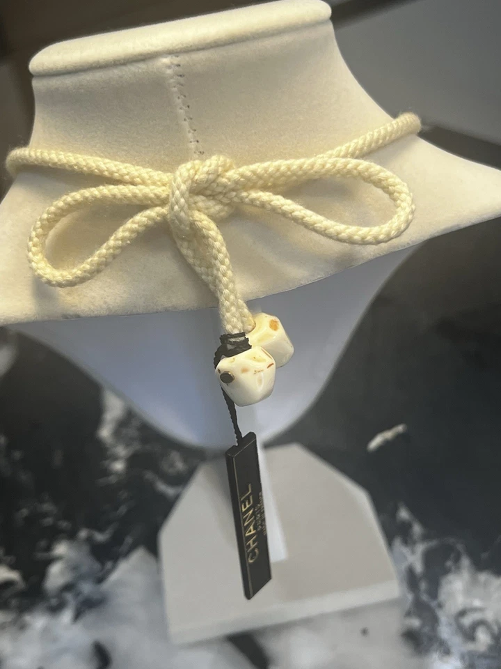 Chanel 01P Ivory CC Logo Glazed Pendant Rope Necklace 2001 Vintage Authentic - Image 4 of 4