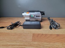 Sony Handycam CCD-TR818 Hi8 Camcorder w/Nightshot TESTED NEEDS BATTERY CHARGER