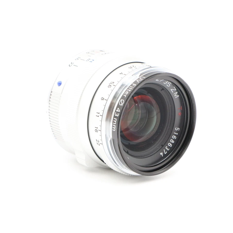 [Top Mint] Carl Zeiss C Biogon T* 35mm f/2 ZM Silver for Leica M Lens - Image 4 of 4