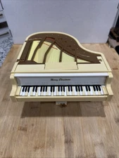 Vintage Musical Merry Christmas Animated Grand Piano Plays Holiday Music Songs *