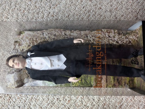 barbie pink label doll Edward and Bella wedding set - Picture 6 of 6