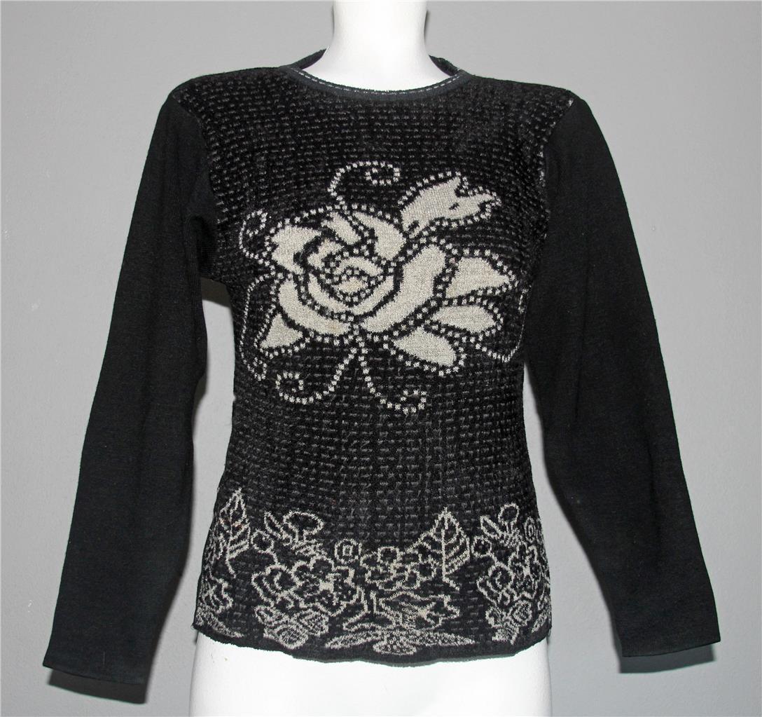 VTG OSWAL Collection by Gaystyle Big Rose Chenille Front VTG OSWAL Collection by Gaystyle Big Rose Chenille Front