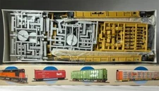 Walthers HO 932-3971   305' TTX Thrall Articulated Double Stack Car Set NIB!