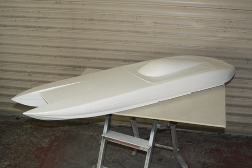 Mystic Modell Schnellboot, (Offshore Katamaran) GFK.