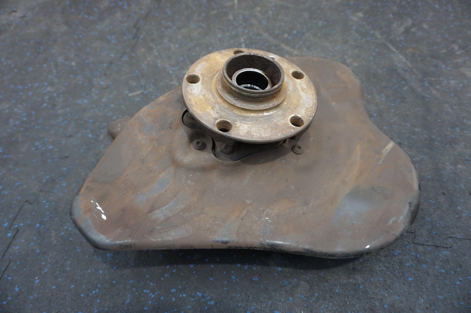 Front Left Spindle Knuckle Hub 420407245B 4F0498625B OEM Audi R8 Type 42 2008-09