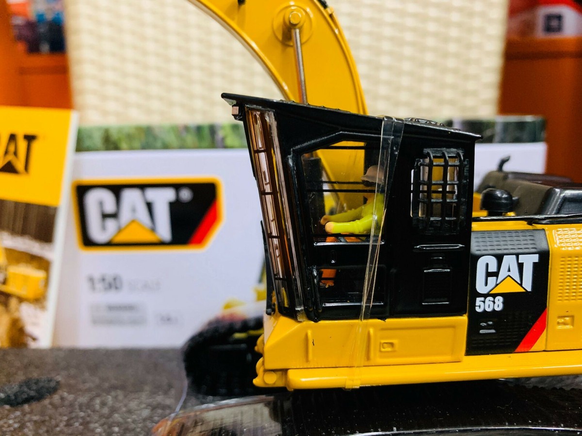 ミニカー CAT 568 1/50 1/50 Scale Diecast Cat 568 Road Builder Excavator with Operator