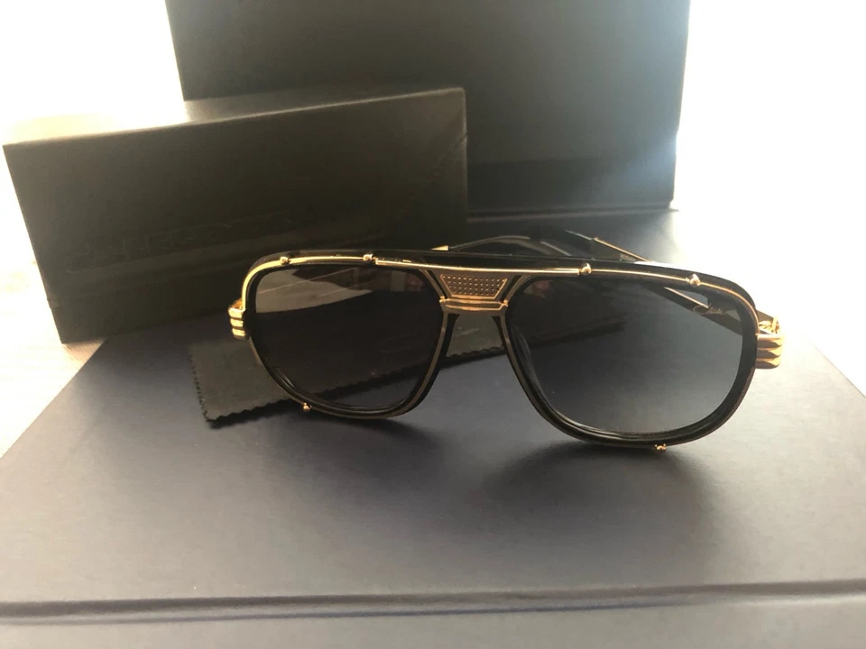 GAFAS DE SOL CAZAL LEYENDAS 665 MARCO NEGRO-DORADO CON LENTES GRIS DEGRADADAS NUEVAS Foto 2 de 4