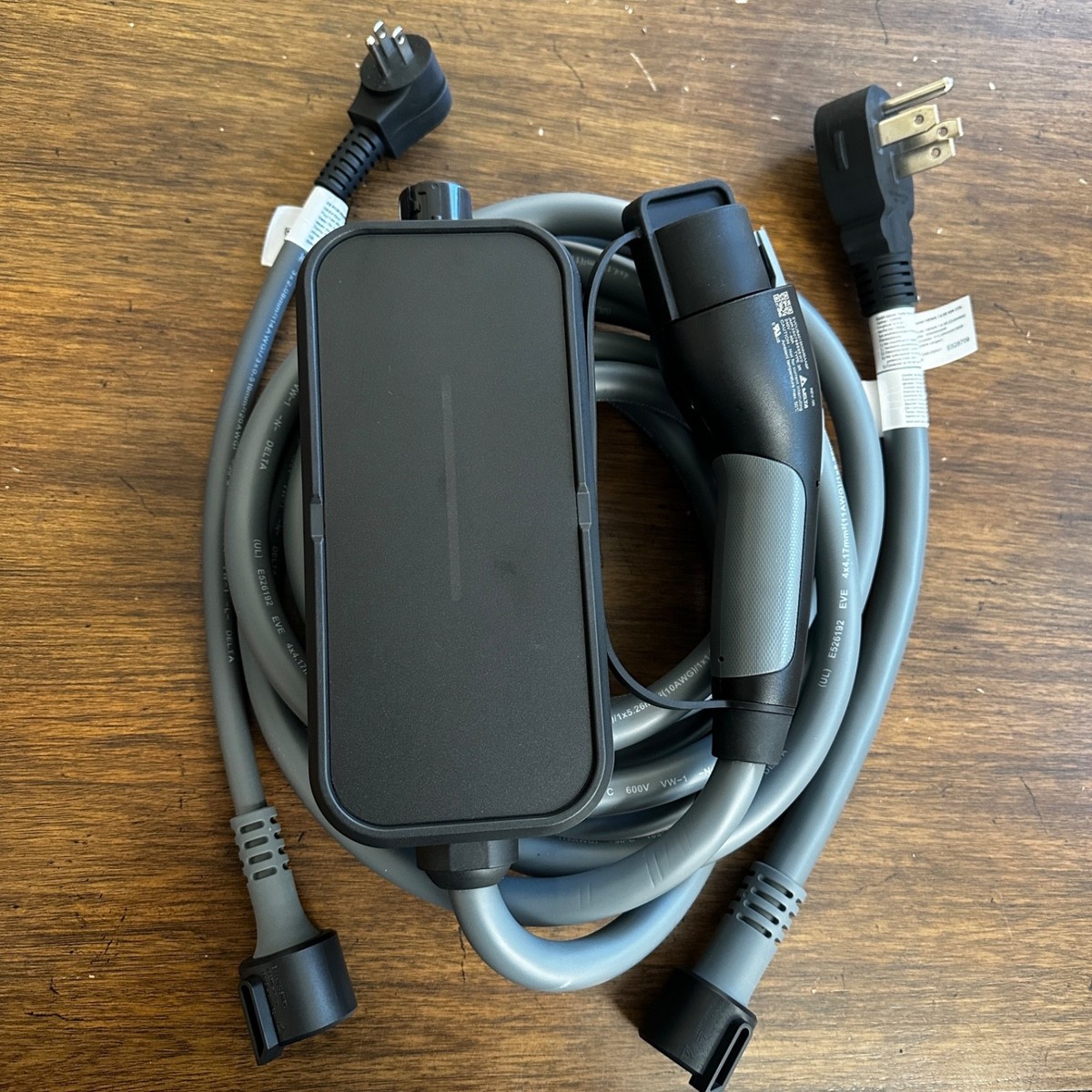 BMW iX XM iX1 iX2 iX3 i4 i5 i7 EV charger flexible charging cable