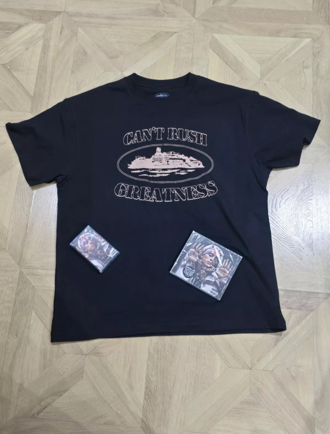 Paquete de camisetas CRG x Corteiz Inc: música de CD y DVD