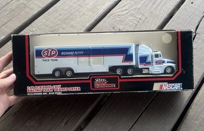 Racing Semi Truck Richard Petty STP Champions Racing Team Transporter 1991 New