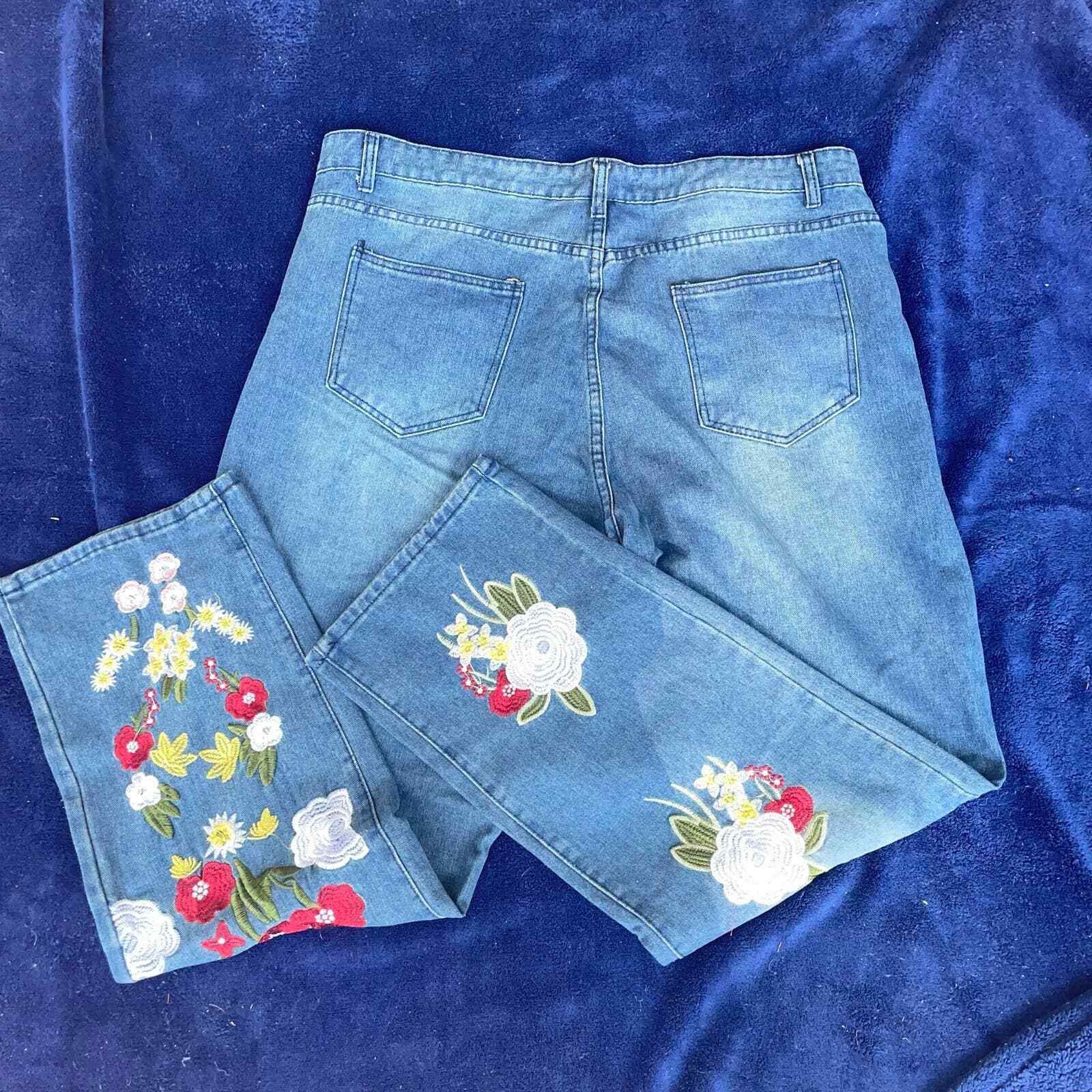 Misslook Women's Floral Embroidered High Waisted Slim Jeans Blue Plus Size 4X