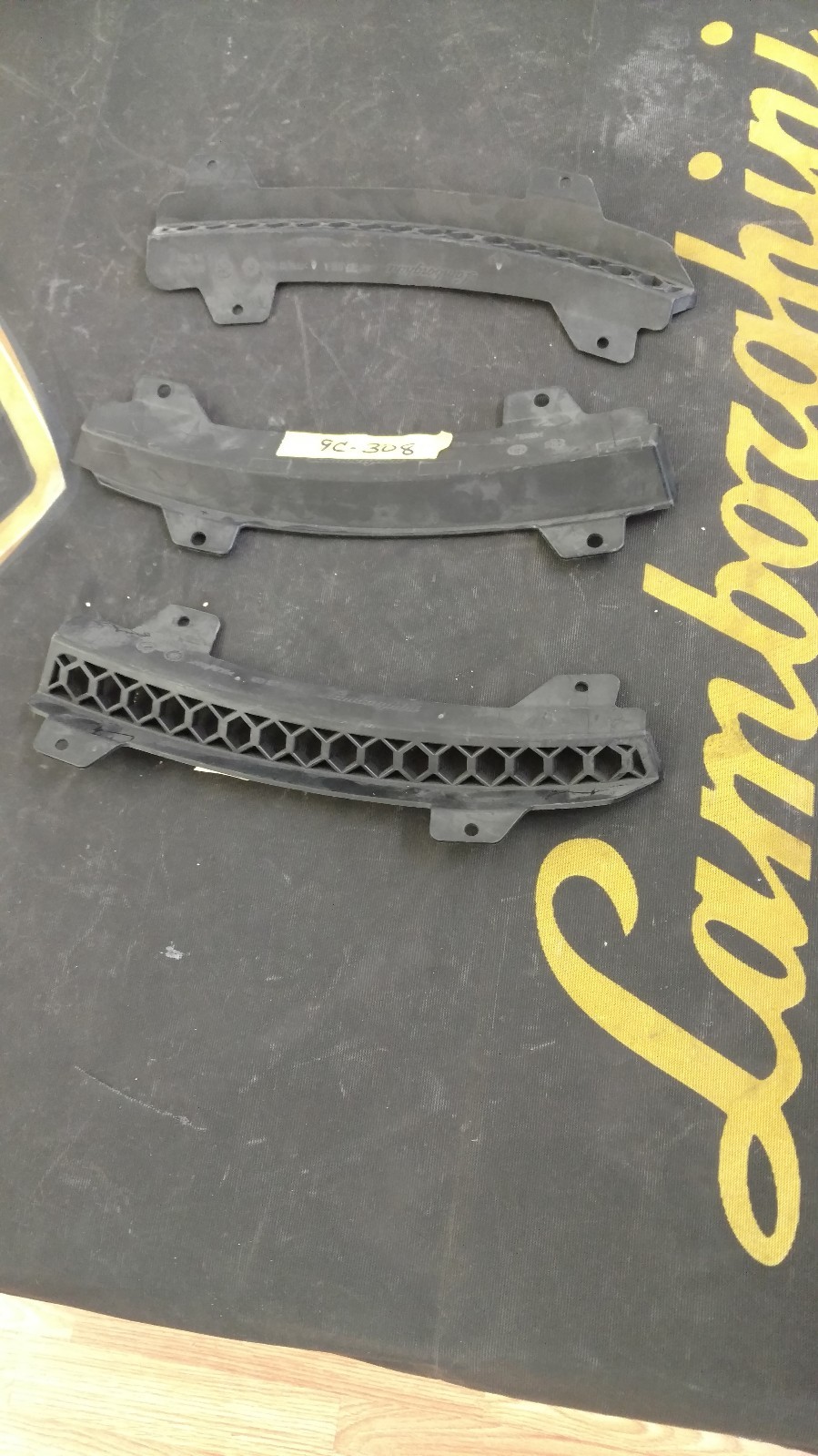 LAMBORGHINI GALLARDO LP550 560 570 END PLATE COVER GRID GRILLS OEM 400807925A