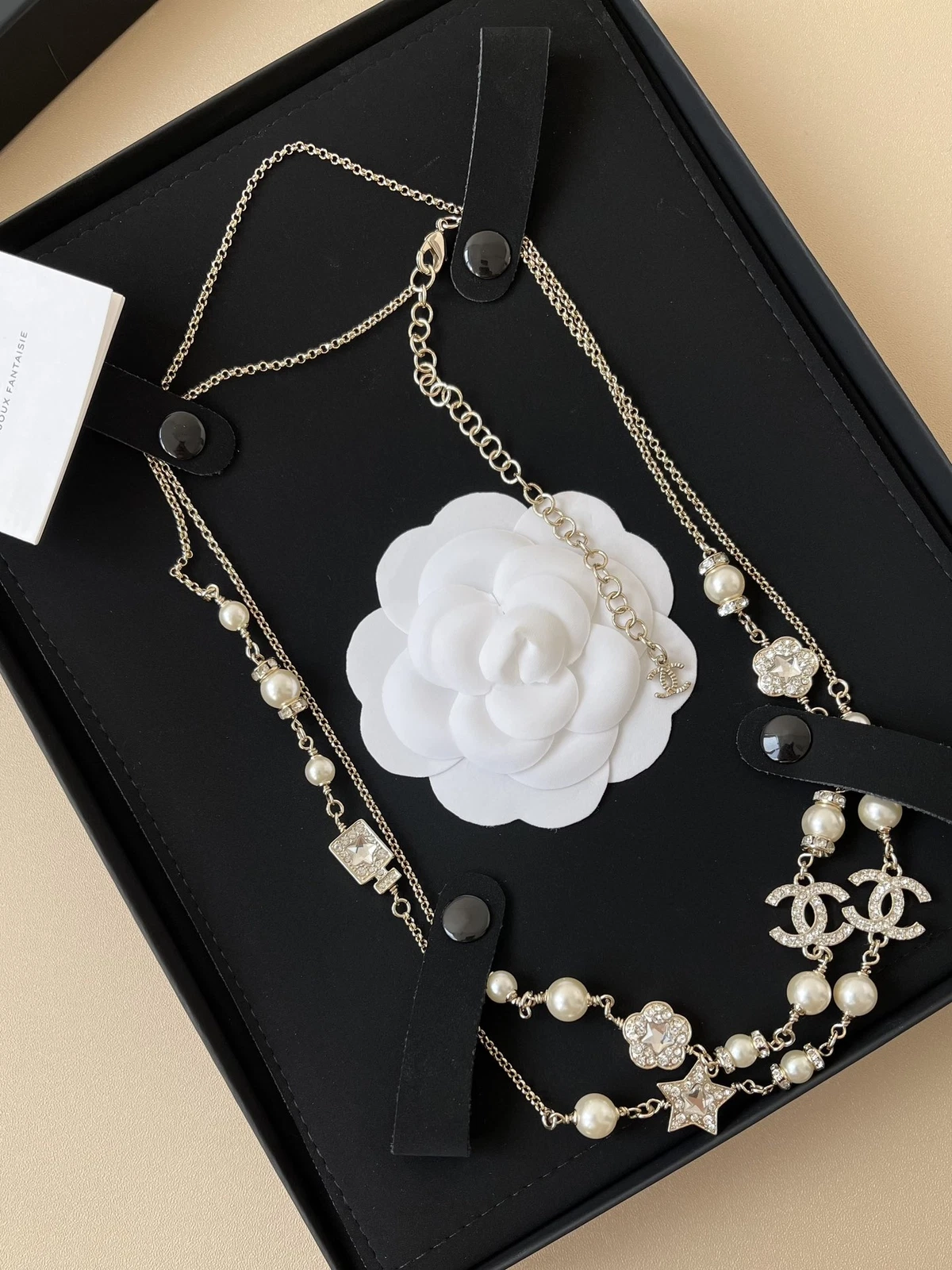 ?CHANEL Collana Lunga CCS Oro Chiaro Cristallo Intarsiato Forma Stella 24C