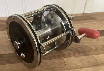 PENN 113,  4/0 SENATOR FISHING REEL MADE IN USA