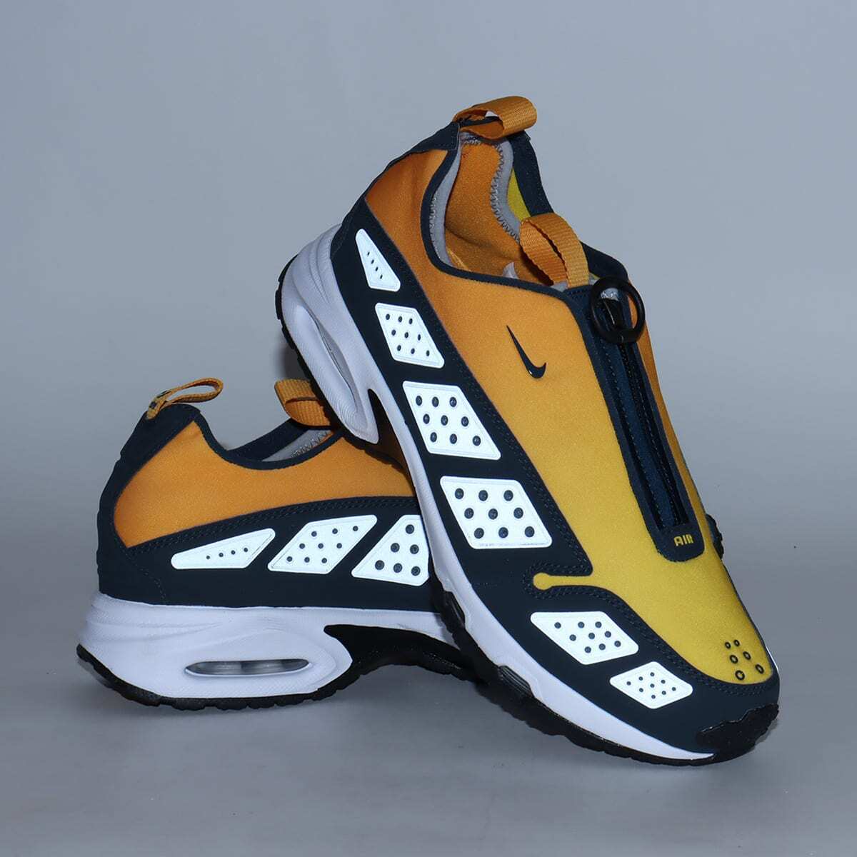 Nike Women's Air Max SNDR Canyon Gold Deep Ocean HJ8080-700 Nike Women's Air Max SNDR Canyon Gold Deep Ocean HJ8080-700