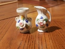 2 MINIATURE FLORAL PITCHERS 1940S OCCUPIED JAPAN FINE PORCELAIN VINTAGE ANTIQUE