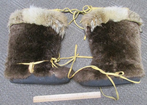 vintage Beaver Fur Alaska Mukluks, Rabbit fur trim, Lined, nice condition mukluk - Picture 1 of 15
