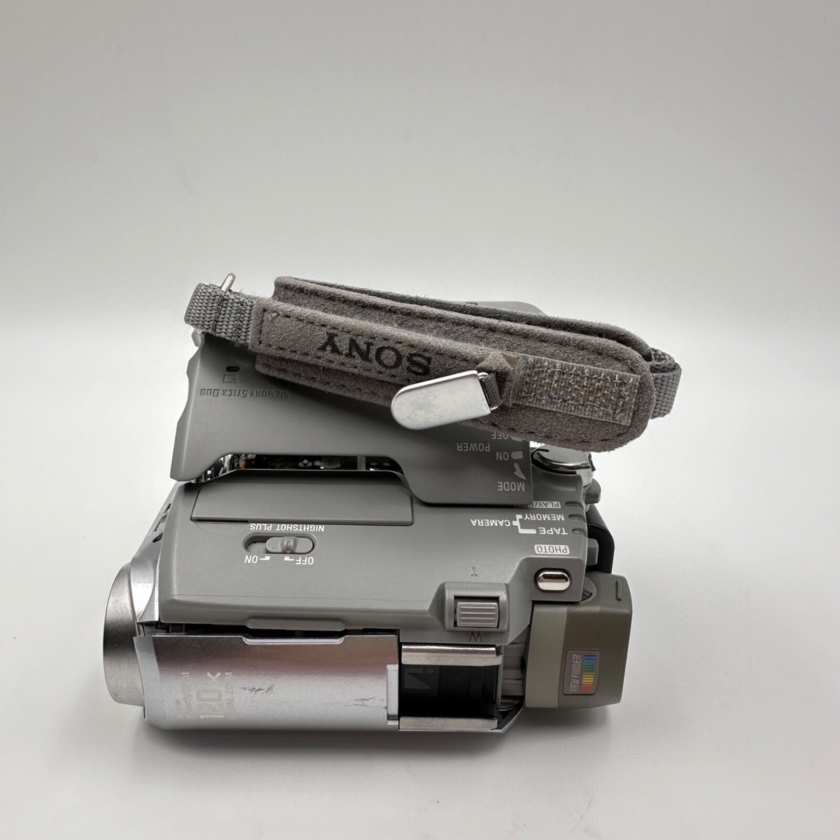 Sony DCR-HC40 Mini DV Digital Camcorder, w/ Battery, AC charger