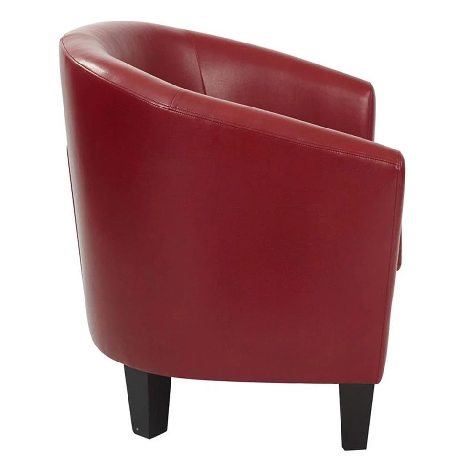 Silla Ethan Tub imitación cuero en rojo arándano con patas de café espresso Foto 2 de 4