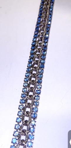 PULSERA DE TENIS DE COLECCIÓN KRAMER estrás trenzado eslabón azul estrás broche firmada - Imagen 5 de 8