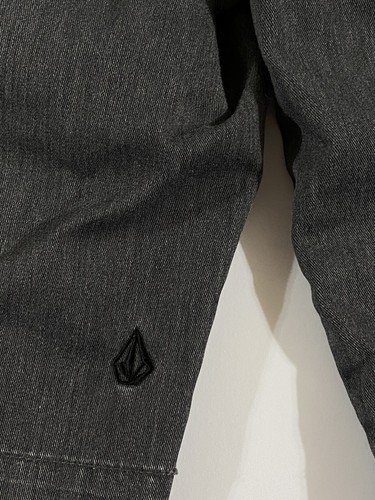 Volcom Boys “Frickin Chino” Gray Shorts Size 27 Waist 27” Inseam 9” Rise 10” - Picture 7 of 16