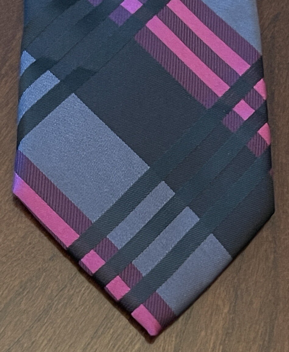 Picture 1 of 9