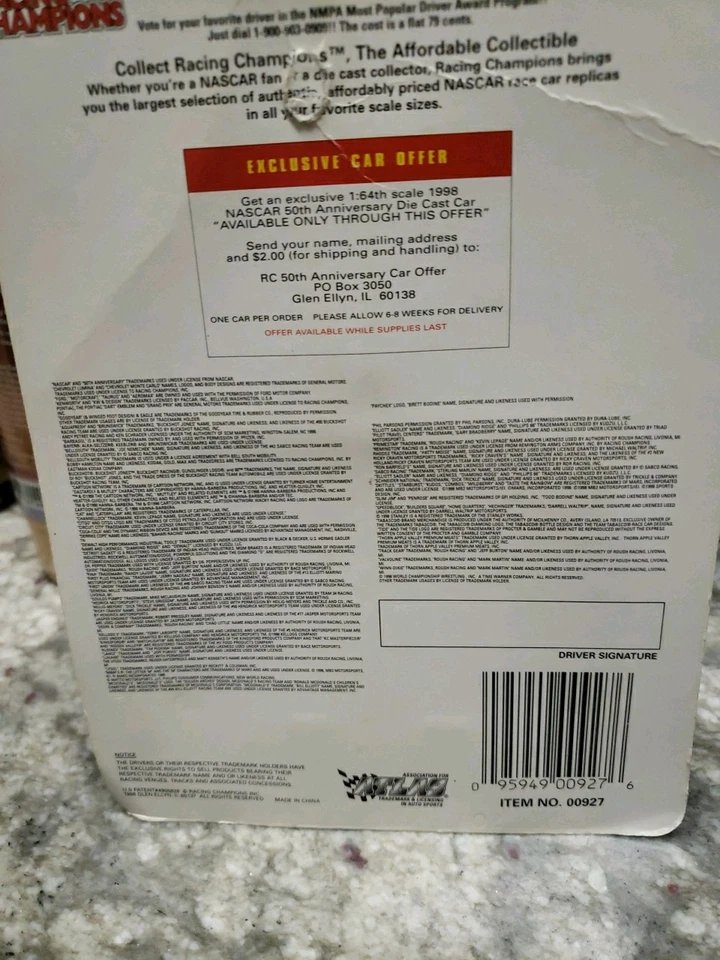 Racing Champions NASCAR 50º Aniversário #64 Schneider Gold 1/64 Toys R Us - Imagem 4 de 4