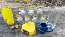 Lot 12 objets publicitaires RICARD verres cendrier doseur carafes support