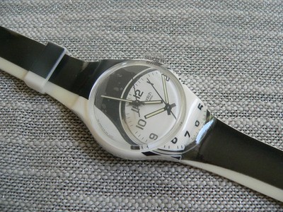 2008  Club Watch.  Swatch Watch Once Again, again GZ191  New