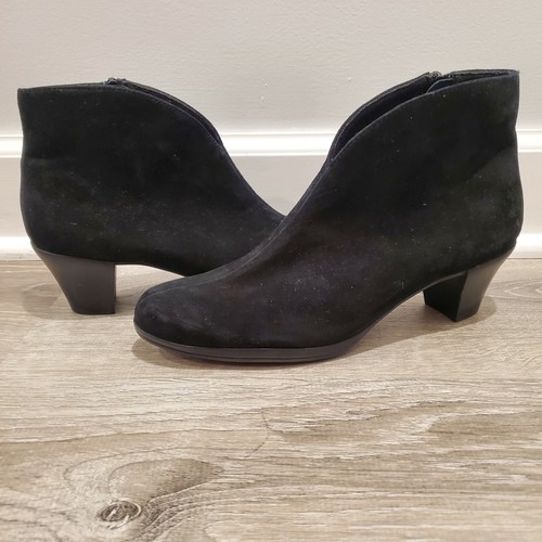 Munro American Robyn Black Suede Ankle 