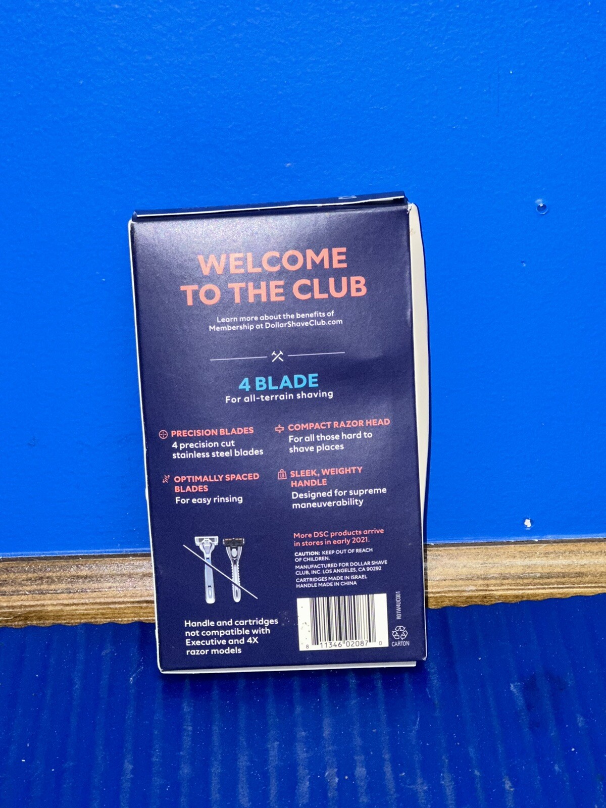 DOLLAR SHAVE CLUB 4 Blade All-Terrain Bundle ~ 1 Handle + (4) 4-Blade Cartridges