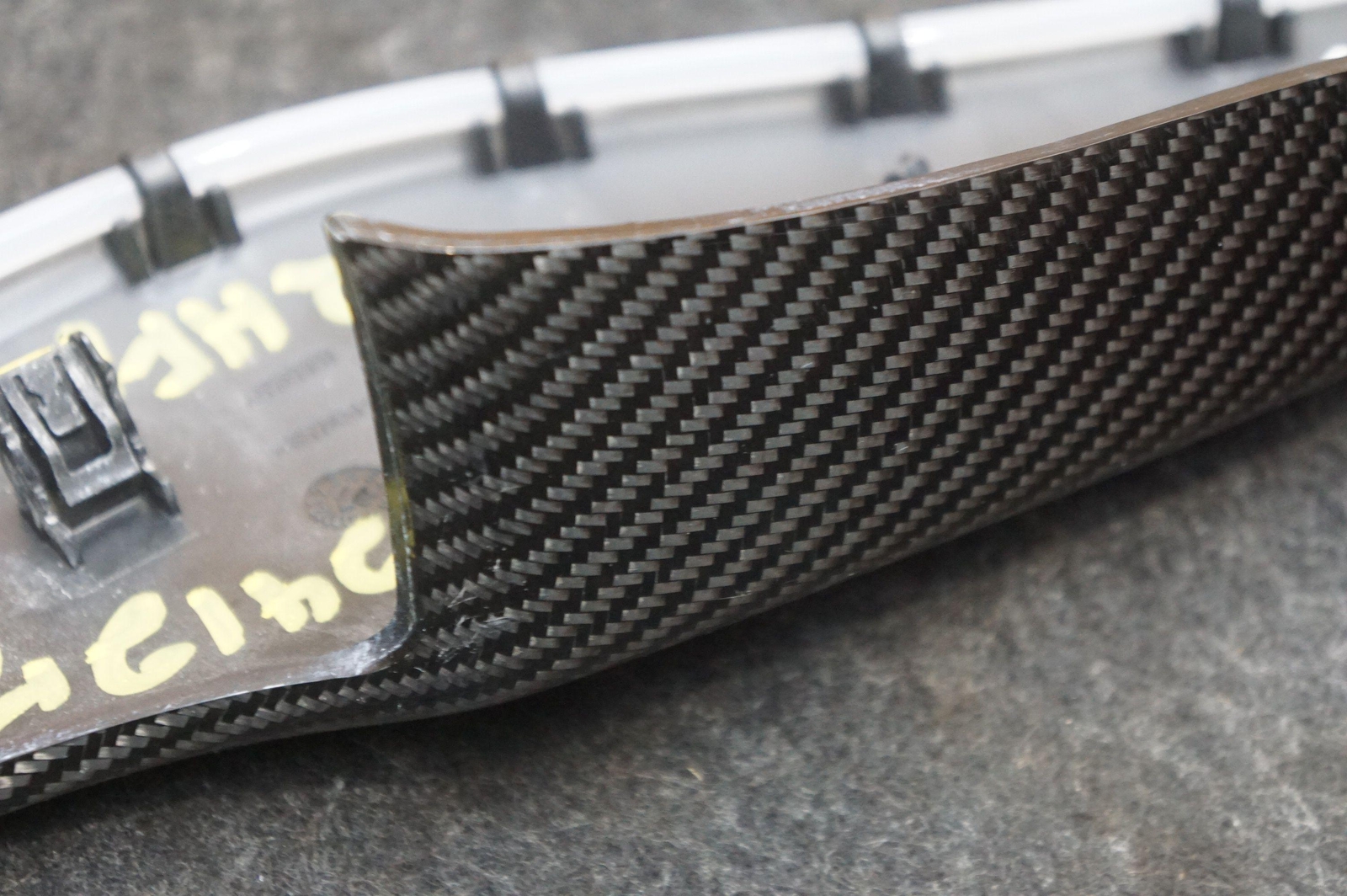 Right Console Carbon Fiber Trim My83-045n04-cb Aston Martin Dbx 707 20-24 *Note