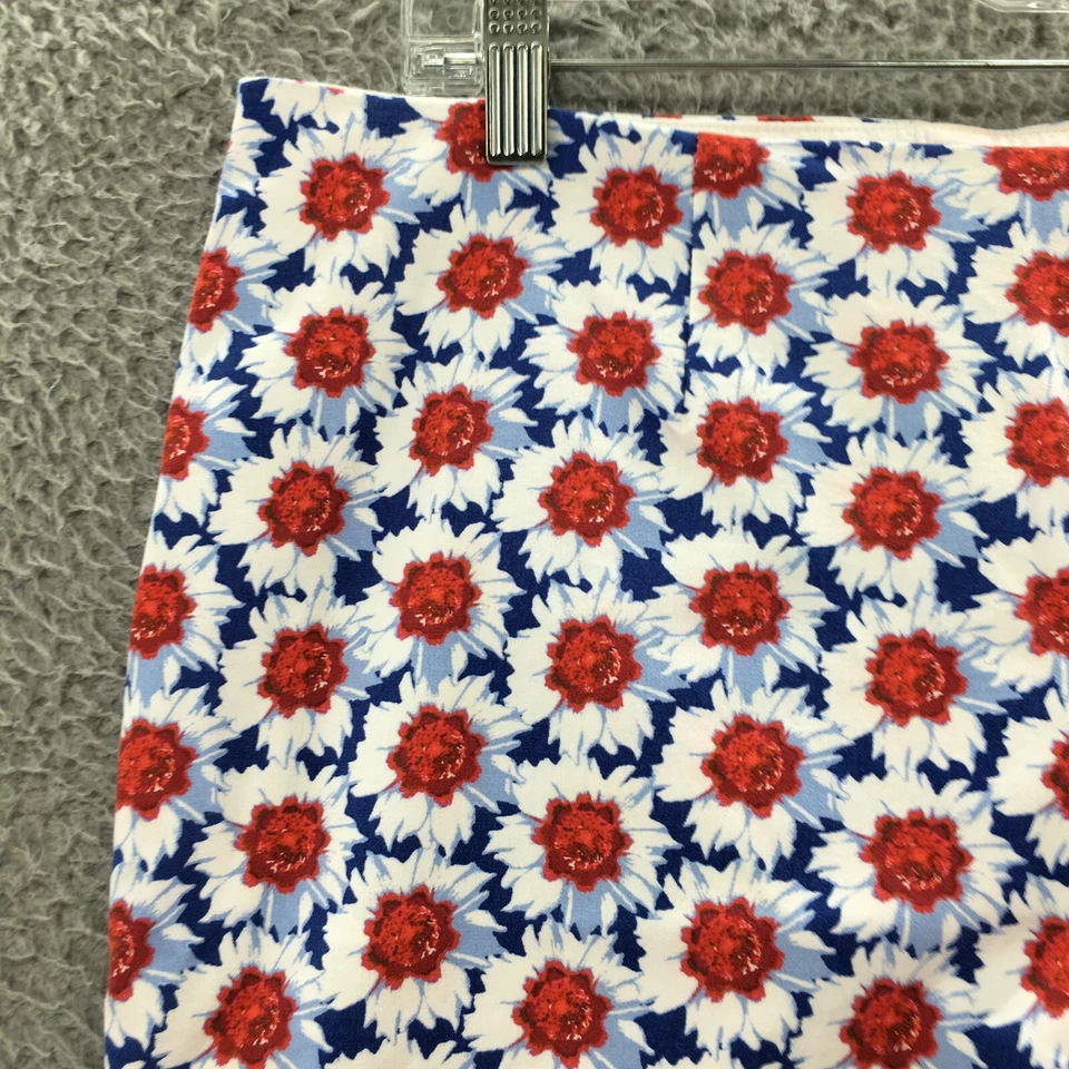 Pantalones capri Lands End pierna ajustada para mujer 14 (35x25 real) estampado floral multicolor Foto 4 de 4