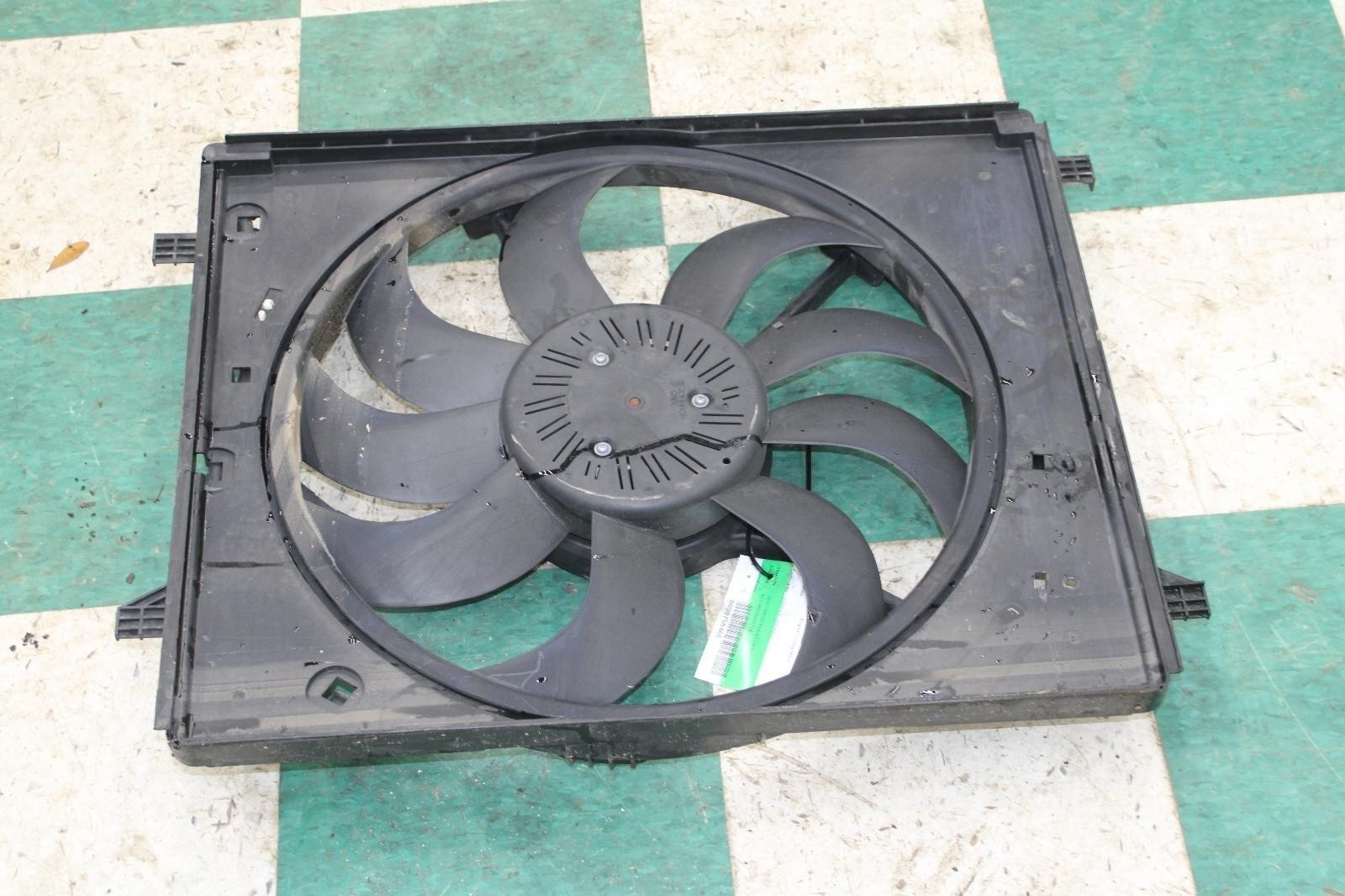 Maserati Ghibli 2014-2019 Cooling fan motor