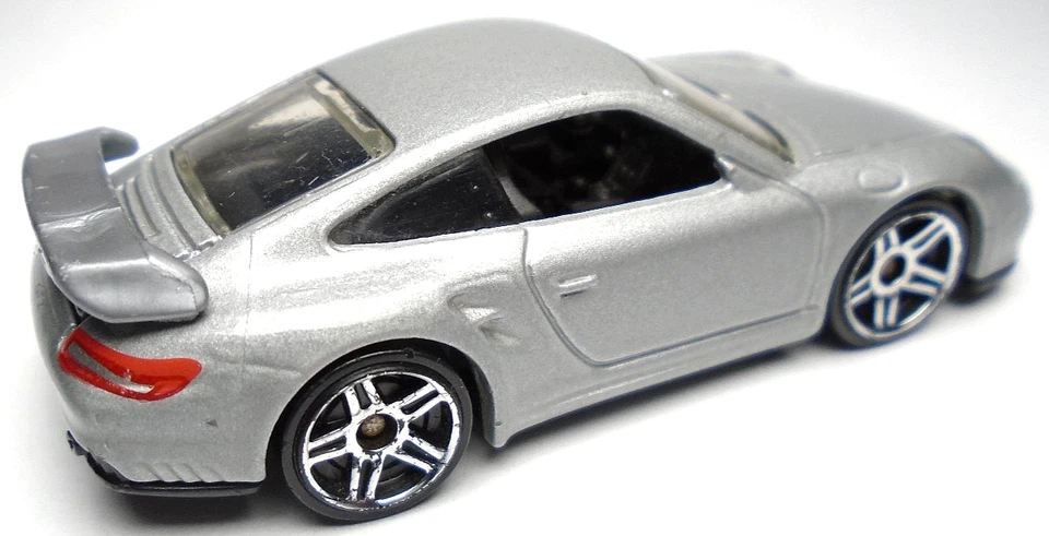 Hot Wheels HW '10 2010 nuevos modelos Porsche 911 GT2 plateado 1:64 diecast 2 5/8" coche Foto 4 de 4