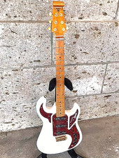 Burns LONDON Marquee 22f 3SingleCoil Tremolo Pearl White Vintage Guitar Japan