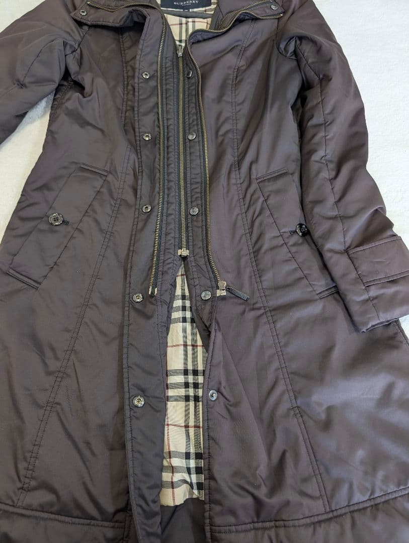 BURBERRY Quilted padding Coat Jacket Blouson Wome… - image 4