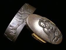 小箱　煙草入　義正刀　生駒製　銀製　小物入れ　金工　片切り彫り　ニワトリ　ア12 小箱 煙草入 義正刀 生駒製 銀製 小物入れ 金工 片切り彫り ニワトリ