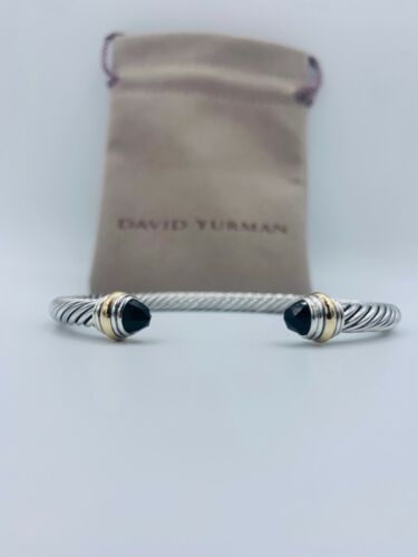 Brazalete David Yurman Clásico Cable 5mm Con Oro 14K y Ónix Negro Pequeño - Imagen 2 de 3