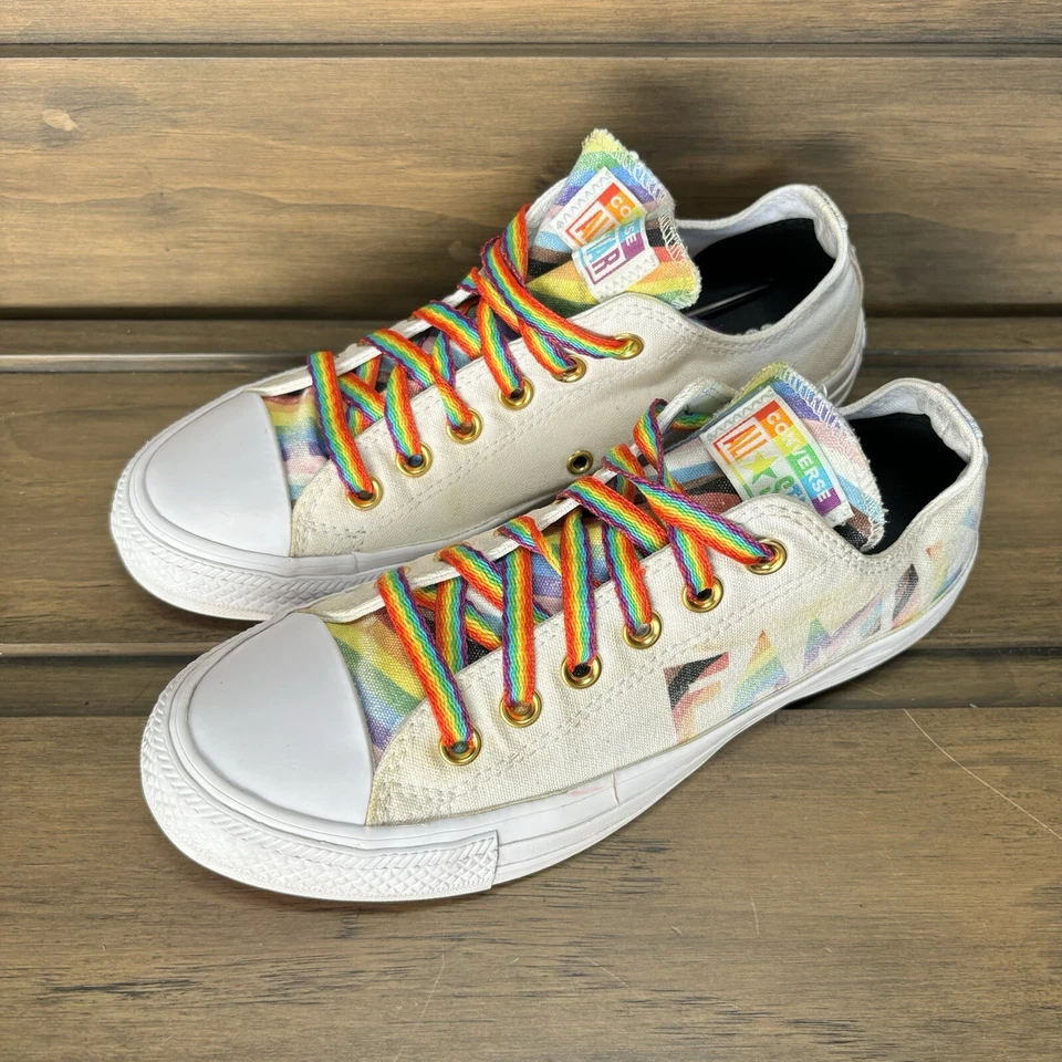 Tênis Converse Chuck Taylor All Star masculino 5/feminino 7 Pride arco-íris cano baixo - Imagem 2 de 4