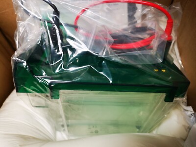Cellule D'électrophorèse Bio-Rad Criterion 135BR - 600 VDC, 400 Watts, Neuf, Pour Laboratoire