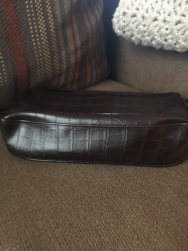 XOXO Brown Leather  Shoulder Handbag Excellent Condition. - Picture 6 of 12